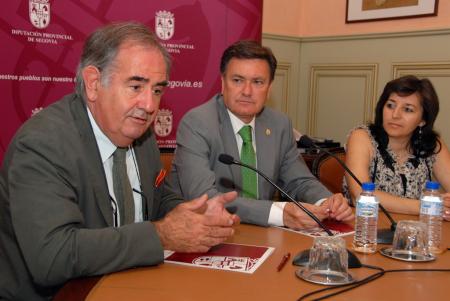Imagen El Presidente de la Diputación firma el convenio con la Fundación Valsaín